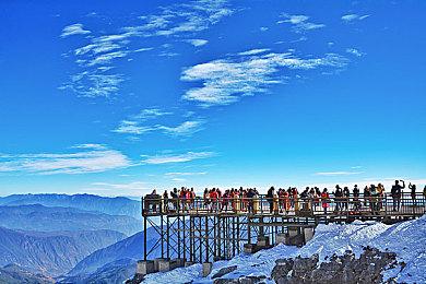 阅文集团推出国内首个网文大模型“阅文妙笔” 号称作者“金手指”